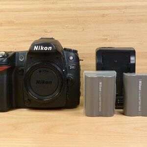 Nikon D80 Digital SLR Camera Body Only / 10.2MP / Black / Tested